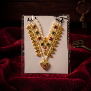 चांदी पंचसर कुंदन पान डिजाइन माला विद हार्ट पेंडेंट (Chandi 5 Ser Kundan Paan Design Mala with Heart Pendant)
